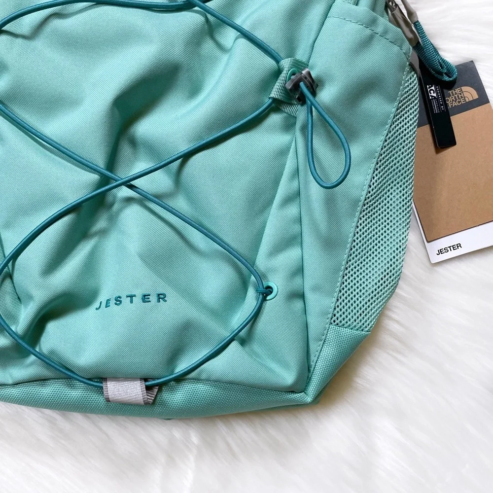 The North Face Women’s Jester 27 Liter Wasabi Backpack - Picture 3 of 7